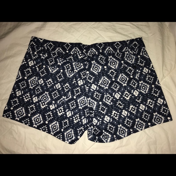 Aztec Shorts - Picture 2 of 4